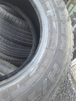 235 70 R16 105H Bridgestone - 1 neumático sin uso