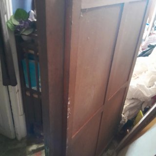 Espejo biselado de puerta de armario antiguo
