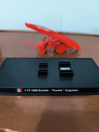 Modellino scala 1:73 camion pompieri rosso