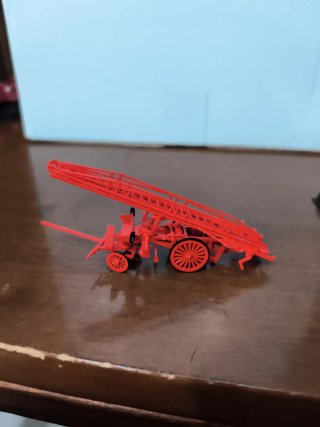 Modellino scala 1:73 camion pompieri rosso