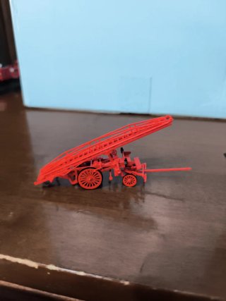 Modellino scala 1:73 camion pompieri rosso