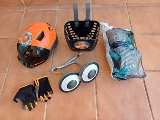 Bici infantil 16 Btwin + accesorios