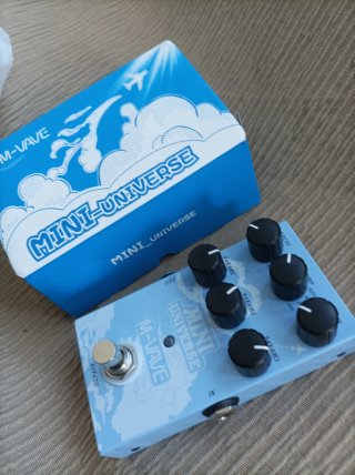 Pedal Mini-Universe M-VAVE