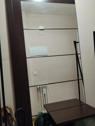 Mobile ingresso in legno e vetro