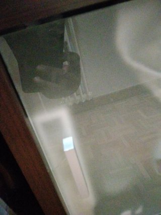 Mobile ingresso in legno e vetro