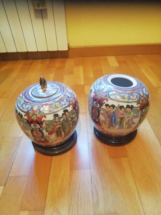 Jarrón de cerámica japonés multicolor