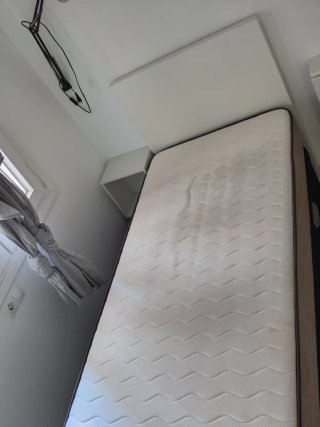 Cabecero de cama de madera blanco