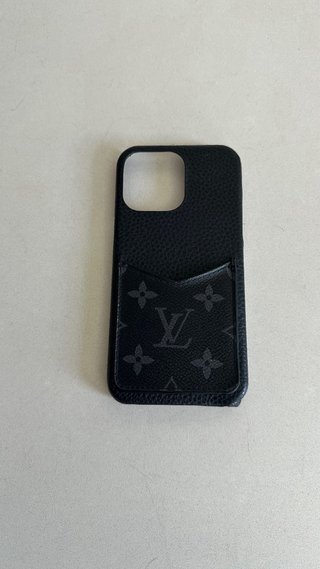 Funda iPhone 14 Pro Max Louis Vuitton Negra