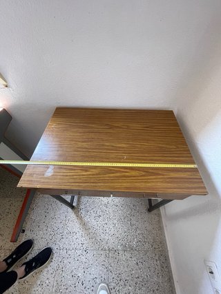Pupitre antiguo madera y metal