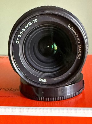 Sony Alpha 300 DSLR-A300K Kit, Con vari accessori