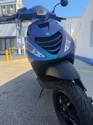 Piaggio Zip SP Scooter Automática