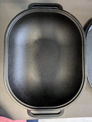 Olla de hierro fundido para hacer pan.