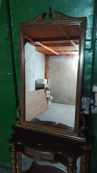 Mueble de entrada con espejo
