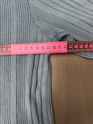 Jersey gris manga larga