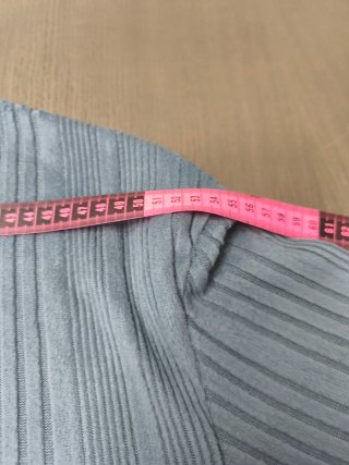 Jersey gris manga larga