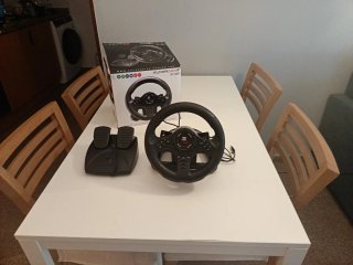 Xbox One X Negra + Volante y Juegos