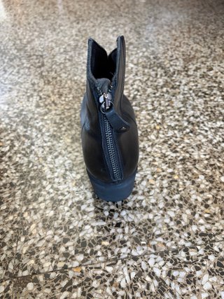 Botines negros de piel