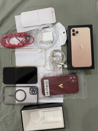 iPhone 11 Pro Max 64GB Dorado - Batería Nueva