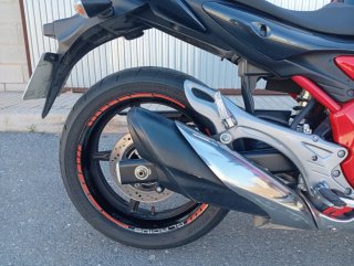 Suzuki Gladius 650  2014"