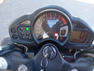 Suzuki Gladius 650  2014"
