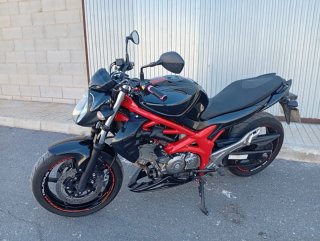 Suzuki Gladius 650  2014"