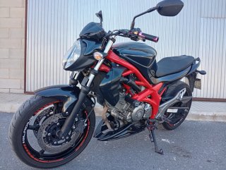 Suzuki Gladius 650  2014"