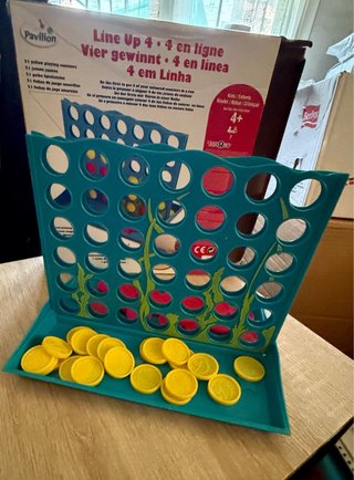Juego de mesa Cuatro en Raya Pavilion