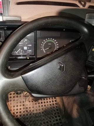 Camión Renault Premium 210 Basculante