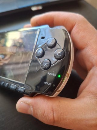 Sony PSP Nera con Memory Stick 2GB