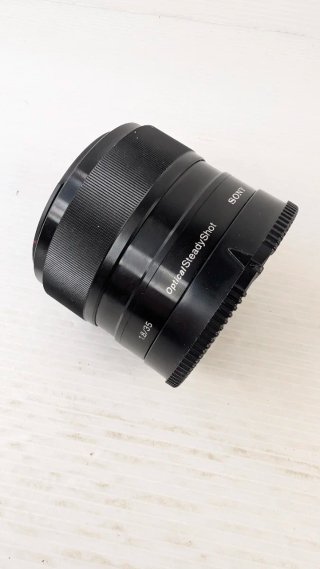 Sony SEL35F18 OSS E-mount 35mm f/1.8