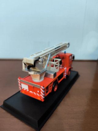 Modellino Camion Vigili del Fuoco 1:64