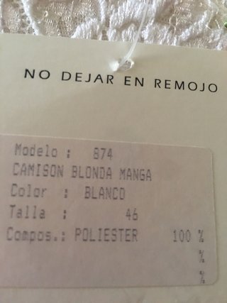 Camisón Gari Gimeno , color Blanco y Beig .