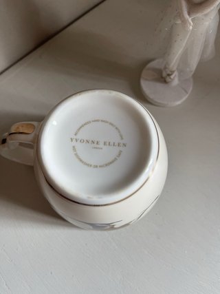 Tazza Yvonne Ellen Lettera L Leopardo Farfalle
