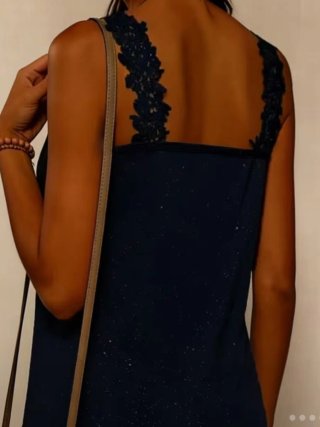 Camiseta azul con brillos talla S nueva sin etique