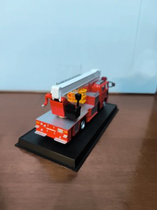 Modellino Camion Vigili del Fuoco 1:64