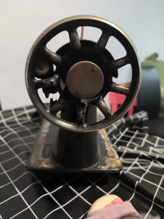 Maquina de coser para adorno o repuesto