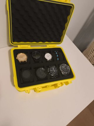 Valigetta porta orologi gialla