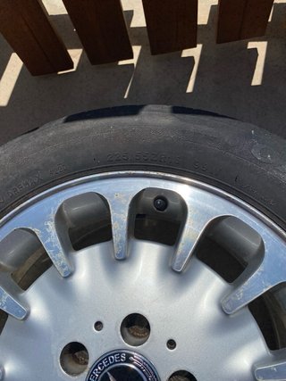 Llantas Mercedes