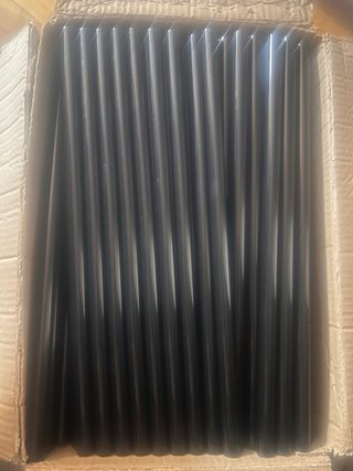 Guardaroba pieghevole in metallo nero