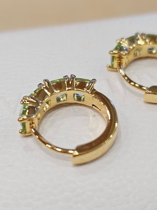 Pendientes Pandora Aro Dorado con Piedras Verdes