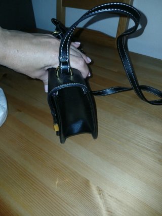 Bolso Love Moschino Negro Dorado