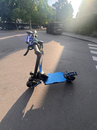 Patinete Eléctrico Azul
