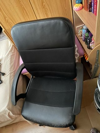 Silla de escritorio negra