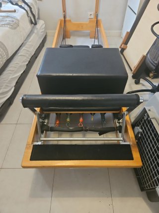 Reformer Pilates con Box y Plataforma de saltos