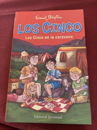 Los Cinco en la caravana