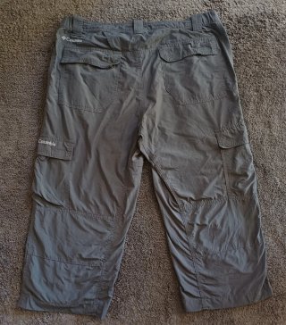 Pantalones Cargo Capri Columbia Gris Talla 46-48