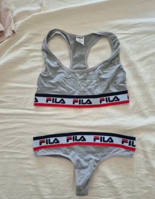Conjunto deportivo Fila gris talla S