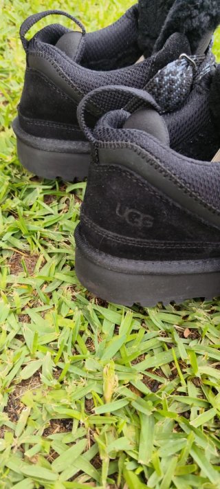 UGG Lowmel Deportivas Talla 40 Originales