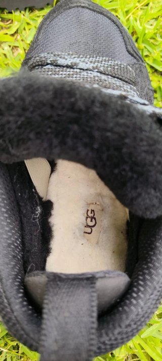 UGG Lowmel Deportivas Talla 40 Originales