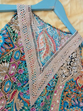 Blusa encaje talla XL multicolor nueva sin etiquet